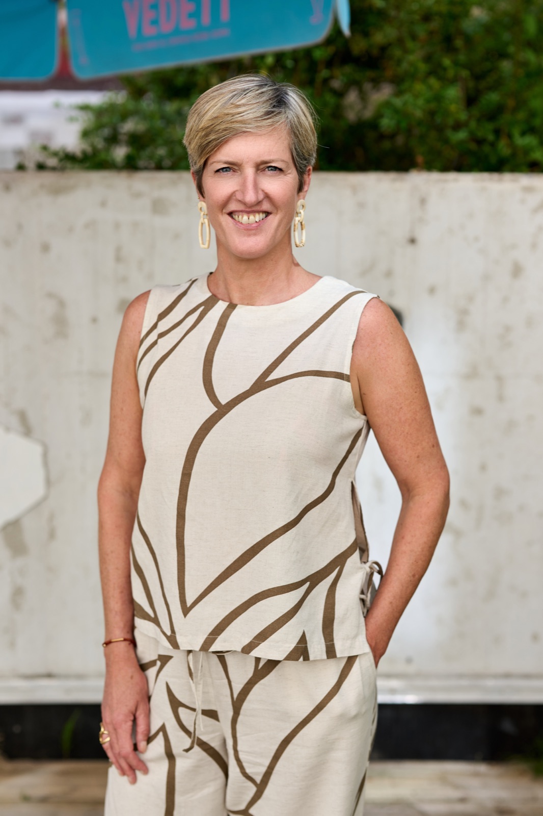 Béatrice de Mahieu at an outdoor event